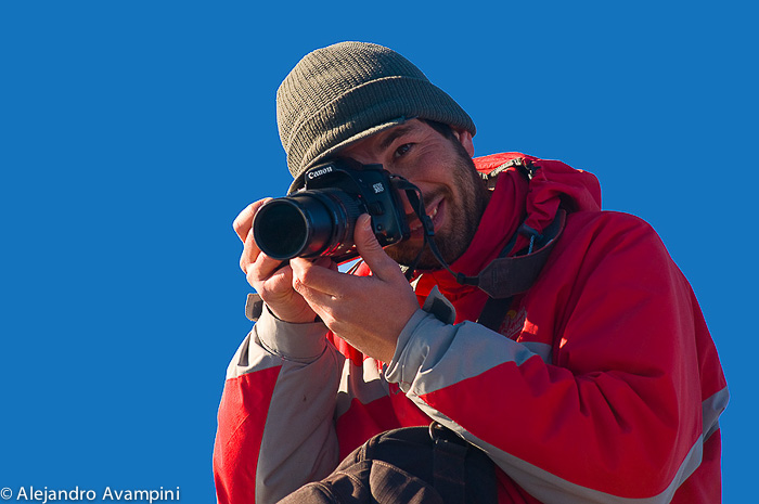 Photographer whale watching - Puerto Piramides 