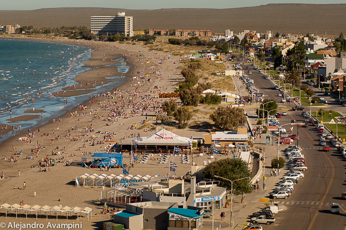 Playa en Puerto Madryn - Verano a sol y aventura